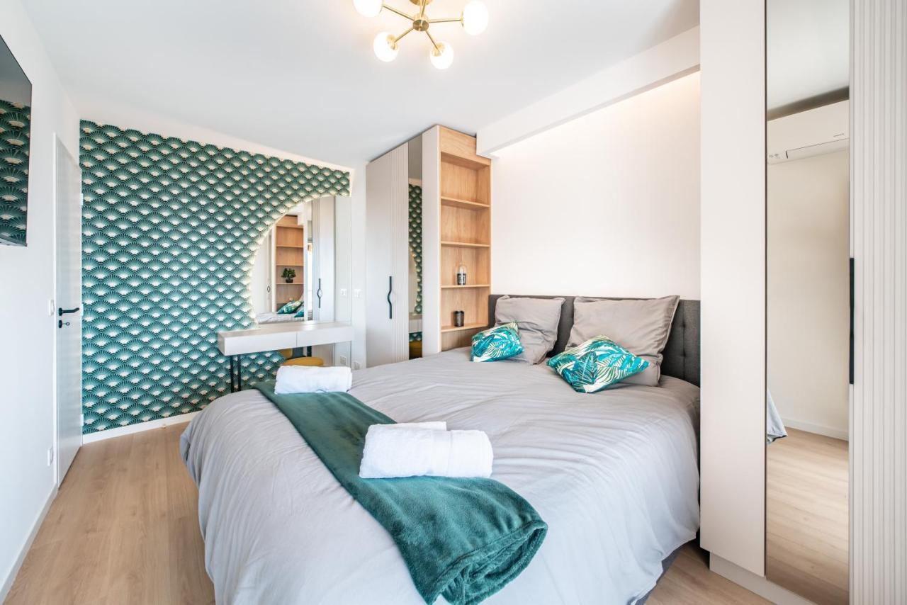 Appartement Baie De Monaco, Vue Mer, Terrasse, Parking Gratuit