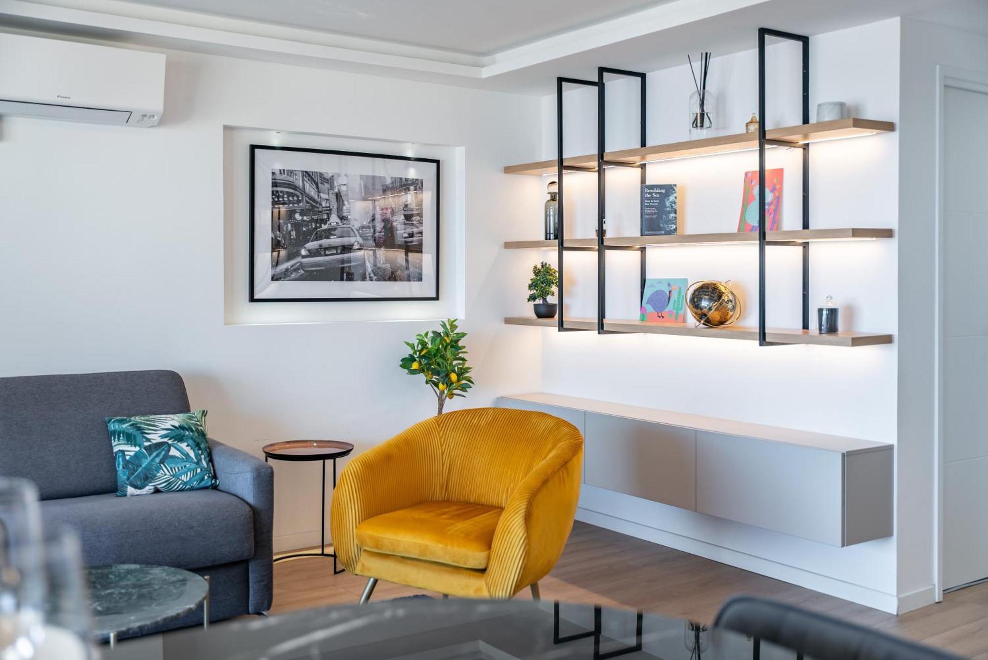 Appartement Baie De Monaco, Vue Mer, Terrasse, Parking Gratuit *